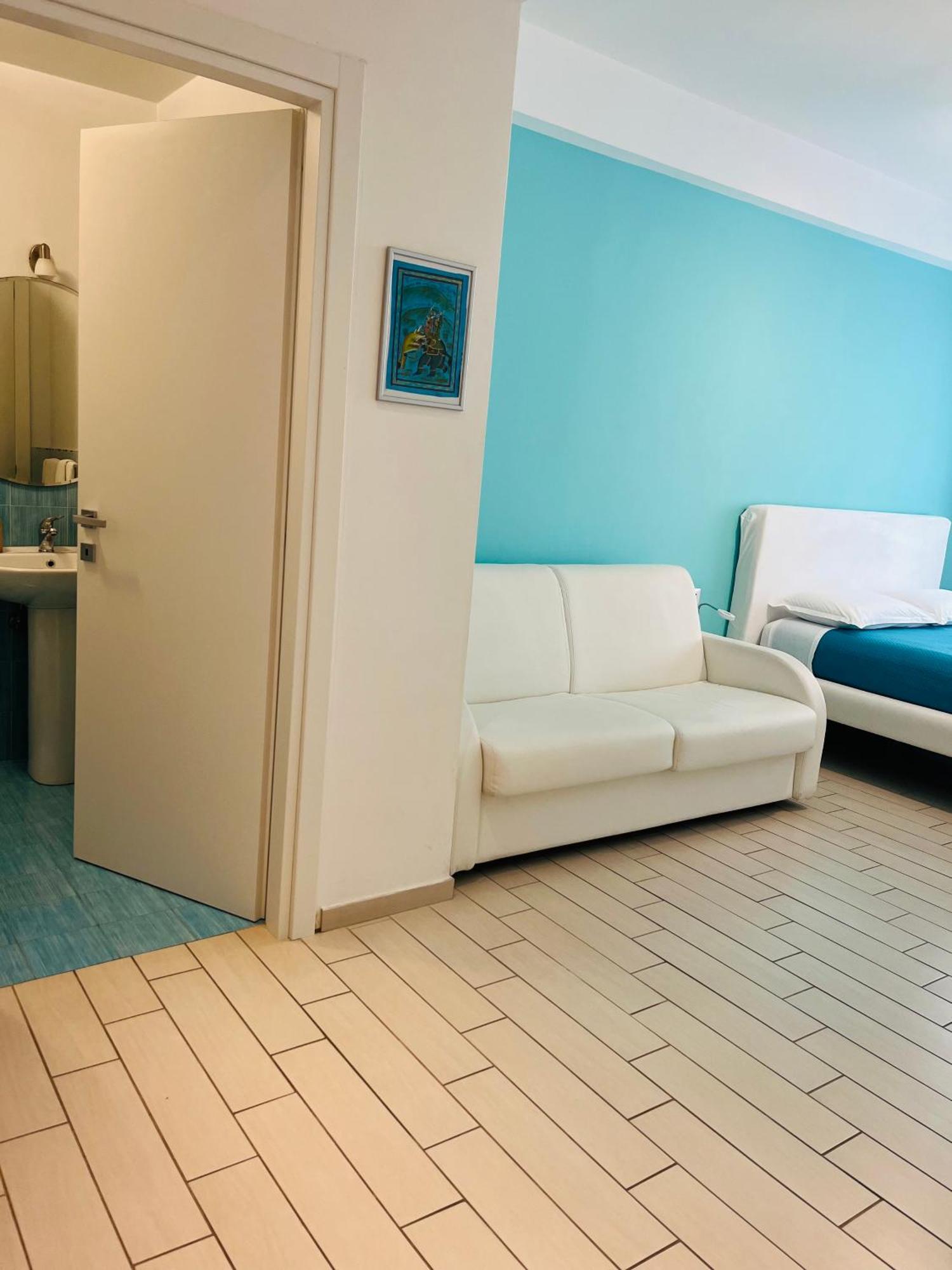Vomerooms Napoli Esterno foto