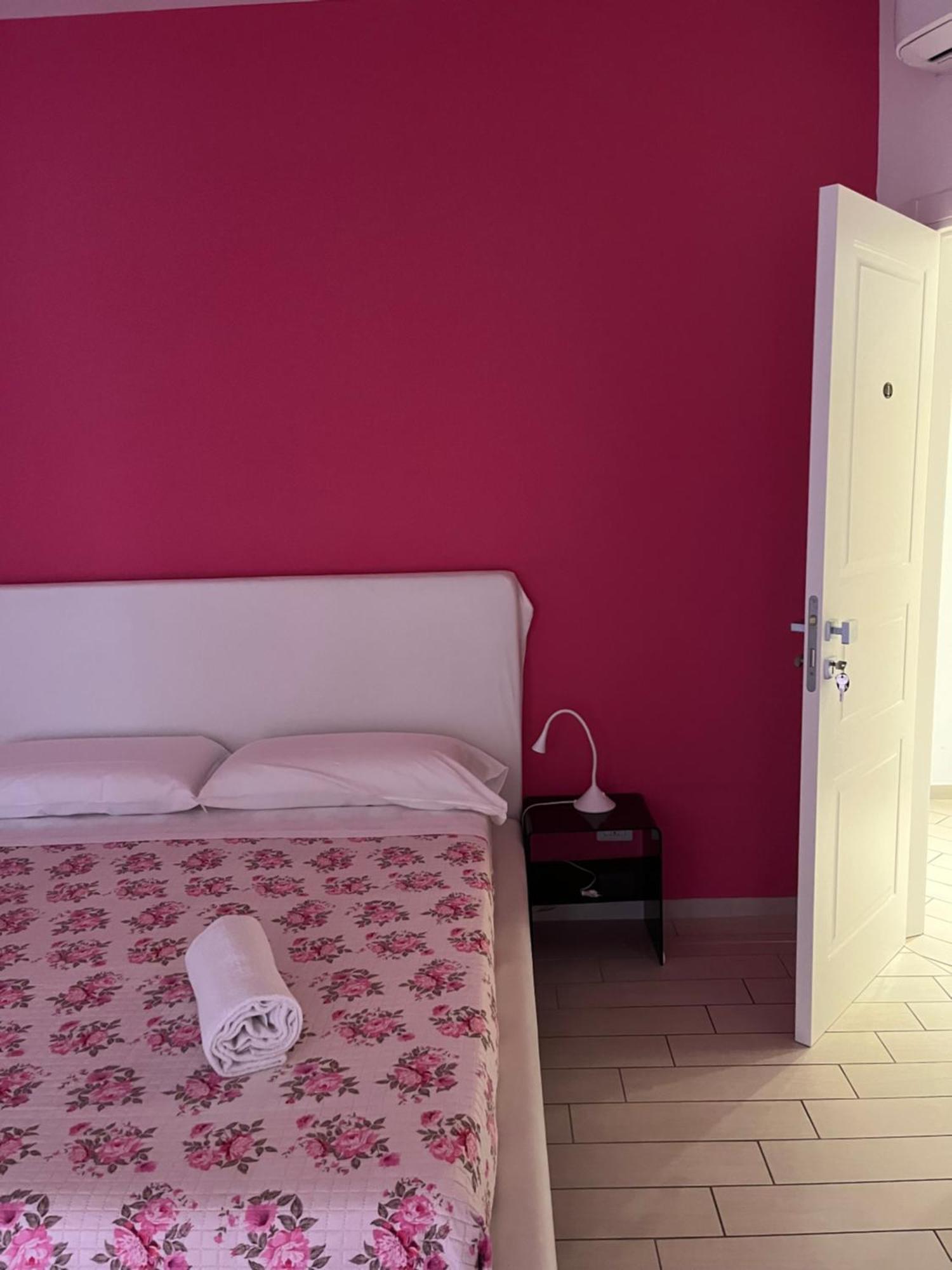 Vomerooms Napoli Esterno foto